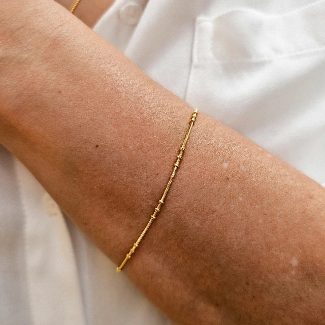 Pulseira Bolinhas Polidas Maria Banho Ouro 18k