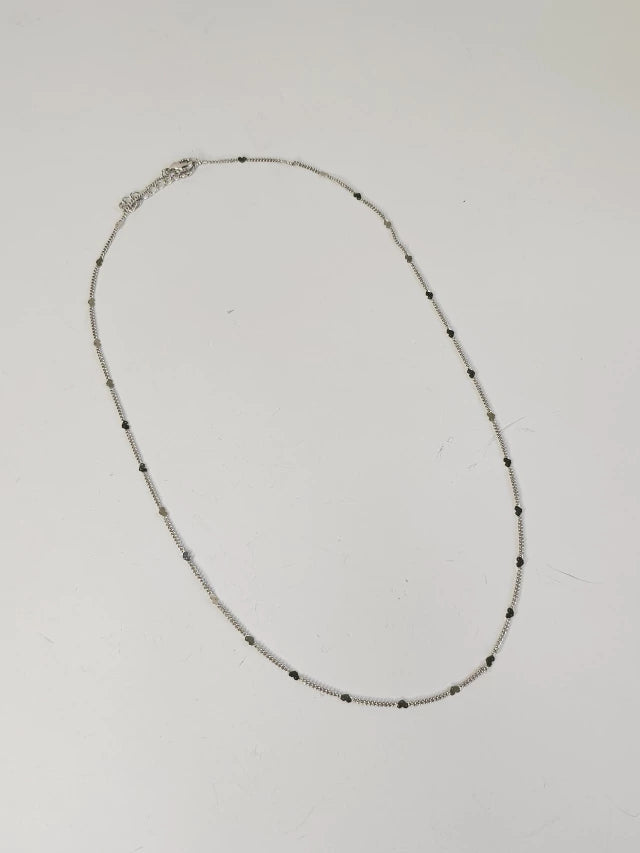 Colar Coração Nara 45cm Banho Ródio Branco