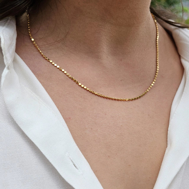 Colar Bolinhas Achatadas Clara 45cm Banho Ouro 18K