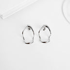 Brinco Ear Hook Orgânico Clara Banho Ródio Branco
