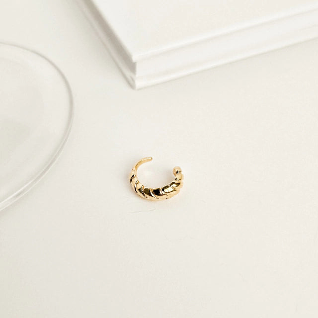 Piercing Fake Nara Croissant Banho Ouro 18k