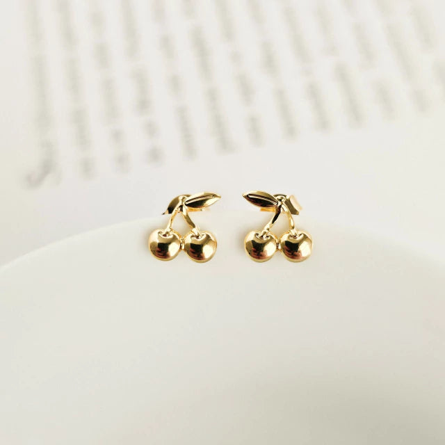 Brinco Mini Maya Cereja - Banho Ouro 18k
