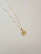 Colar Abelha Medalha Maria Banho Ouro 18K