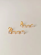 Brinco Pendurado Zirconias Clara Banho de Ouro 18k