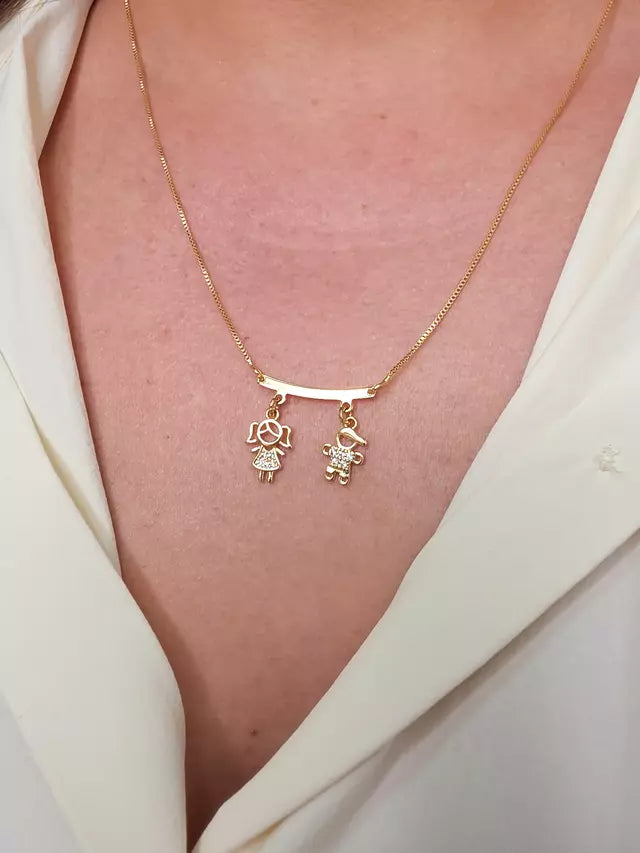 Pingente Menino Cravejado Banho Ouro 18k