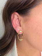 Brinco Ear Hook Orgânico Clara Banho Ouro 18k
